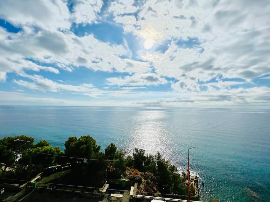 Suite Sunset 21 - Fronte Mare Sanremo Bagian luar foto