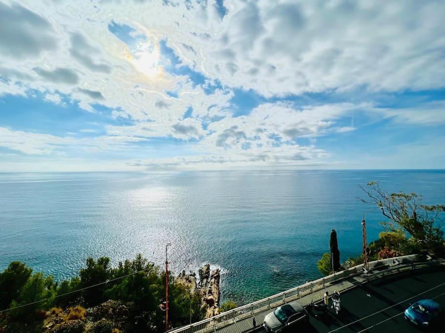 Suite Sunset 21 - Fronte Mare Sanremo Bagian luar foto