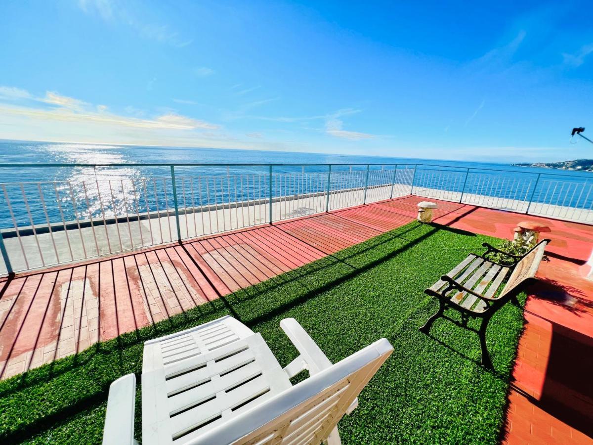 Suite Sunset 21 - Fronte Mare Sanremo Bagian luar foto